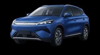 Schräge Frontansicht auf einen BYD Atto 3 Evo Design, freigestellt