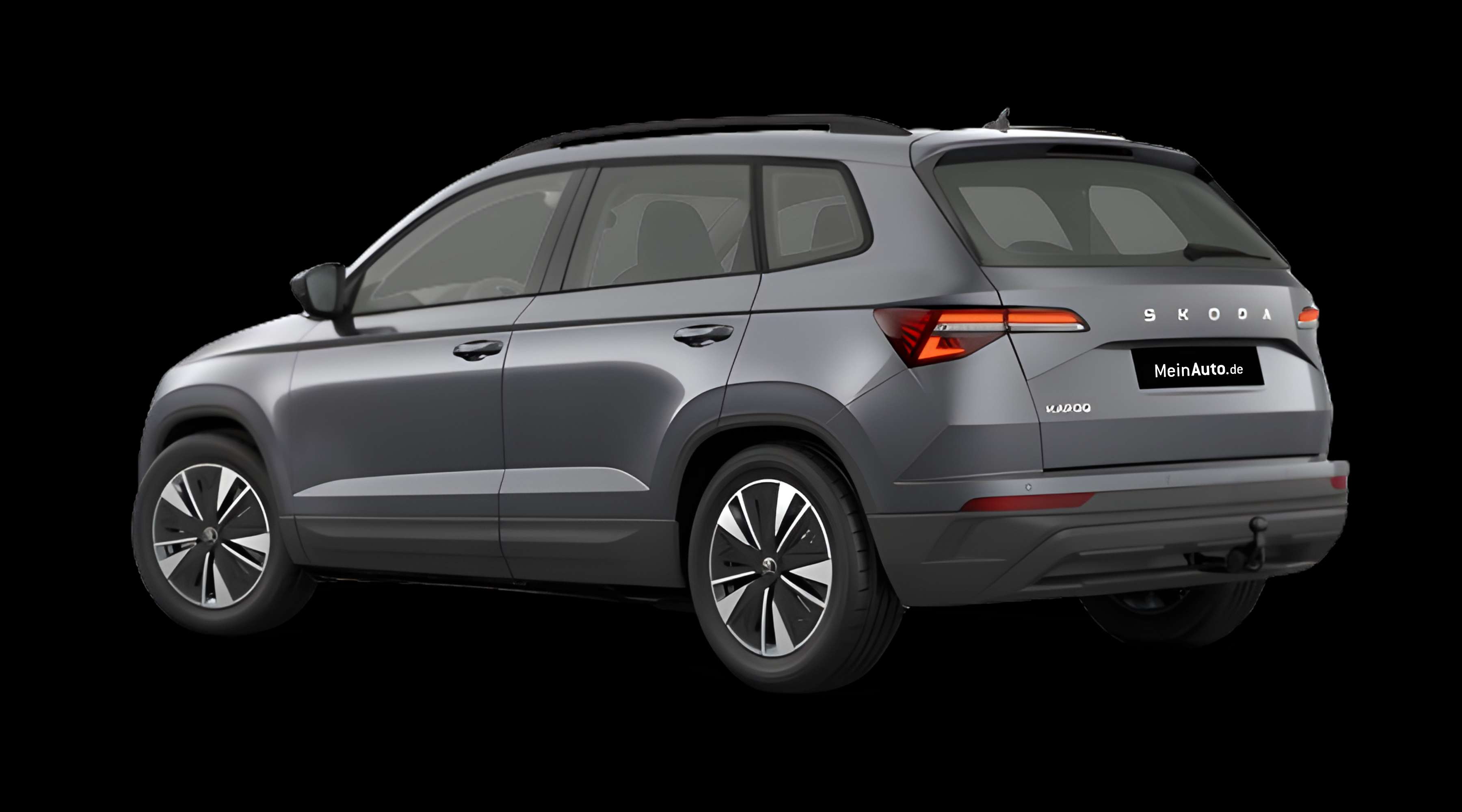 Schräge Heckansicht eines Skoda Karoq, freigestellt