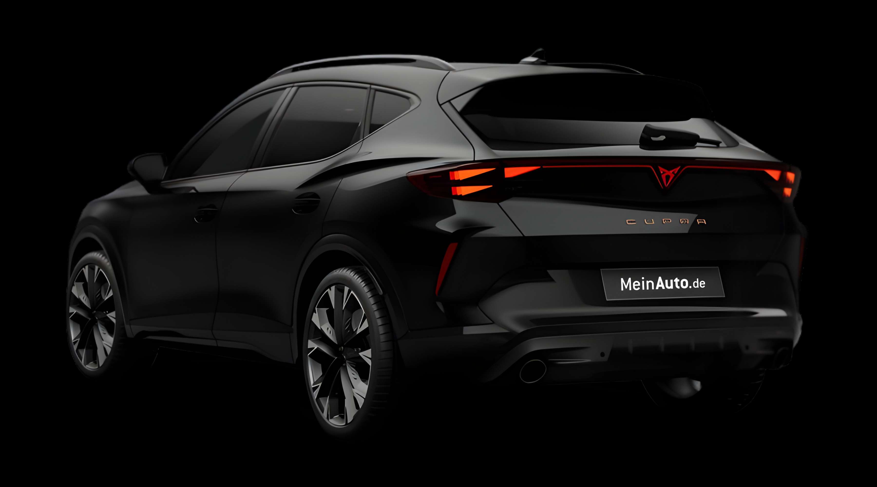 Schräge Heckansicht eines CUPRA Formentor, freigestellt