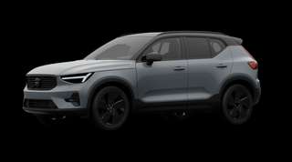 Schräge Frontansicht auf einen Volvo XC40 Black Edition Ultra, freigestellt