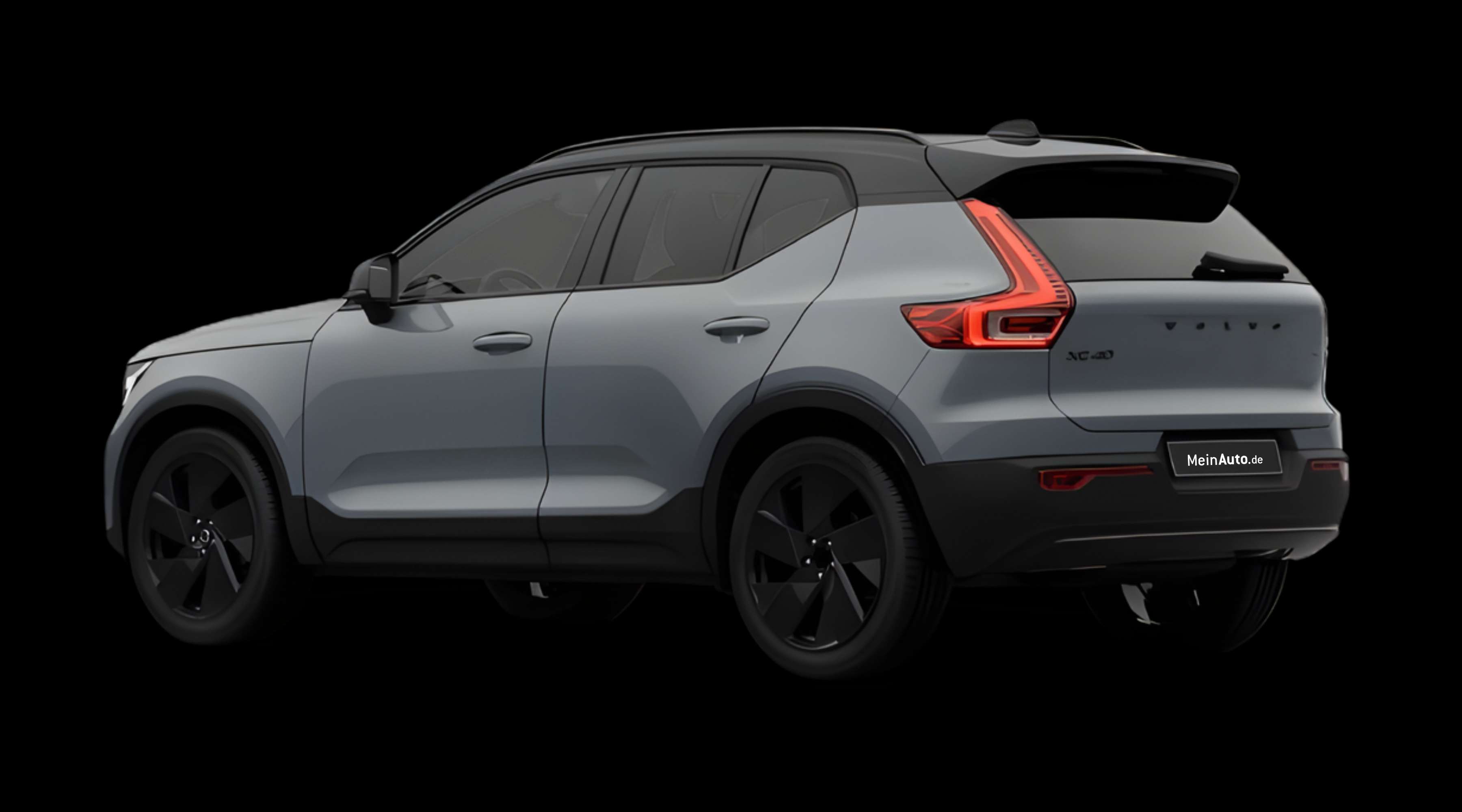 Schräge Heckansicht eines Volvo XC40, freigestellt