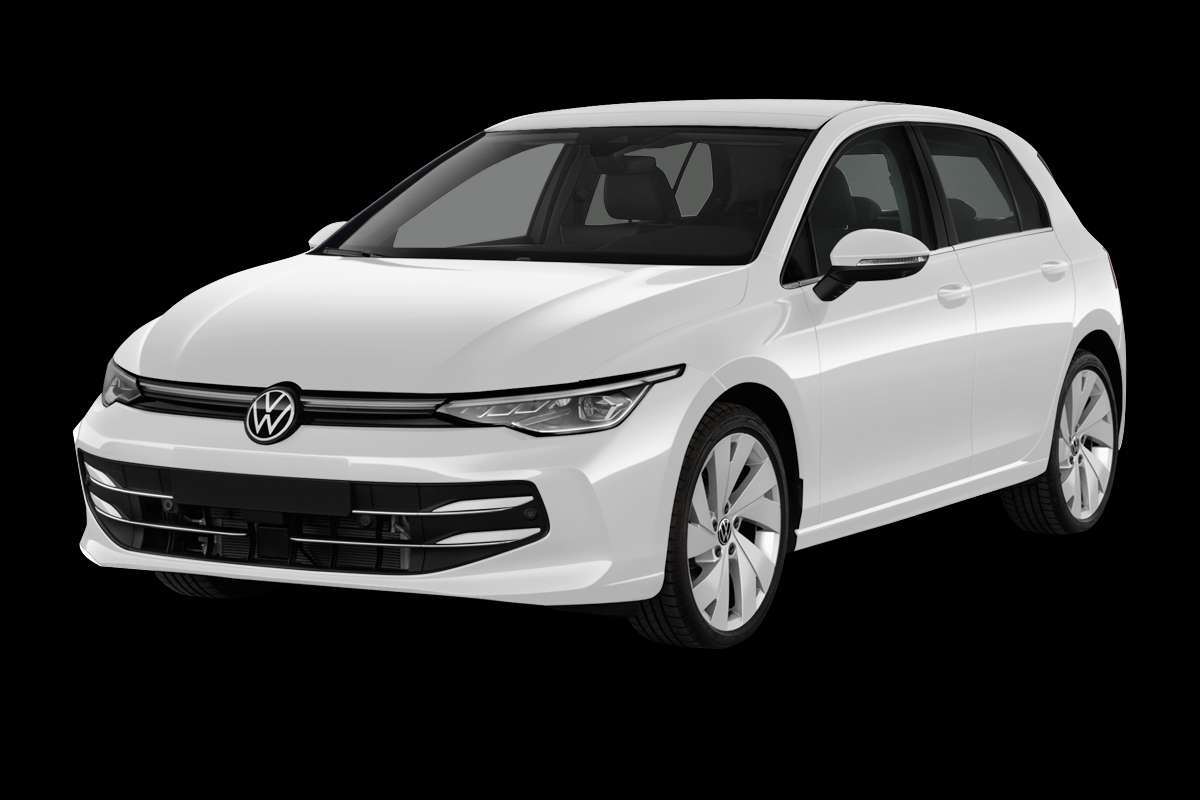 Schräge Frontansicht eines Volkswagen Golf, freigestellt