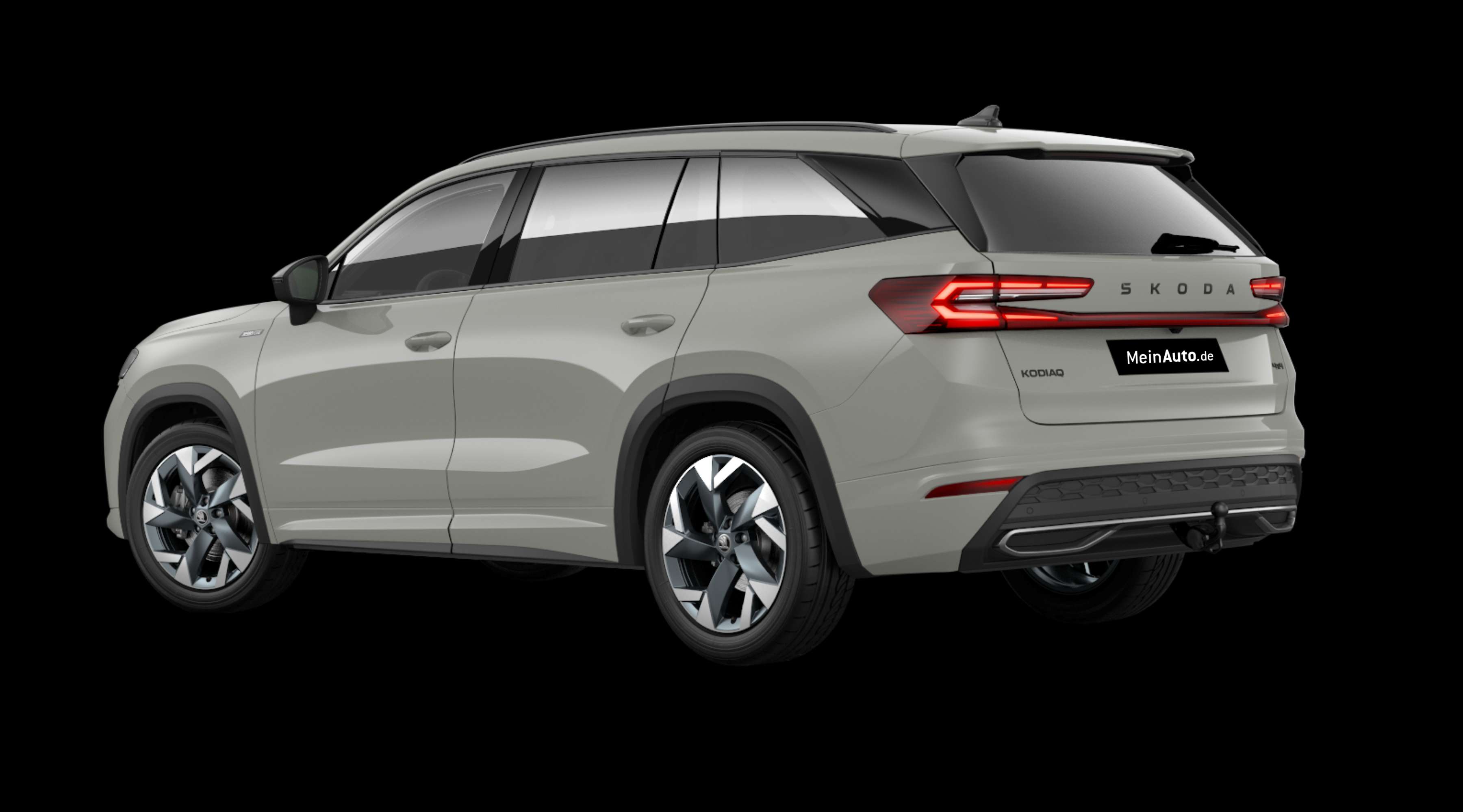 Schräge Heckansicht eines Skoda Kodiaq, freigestellt