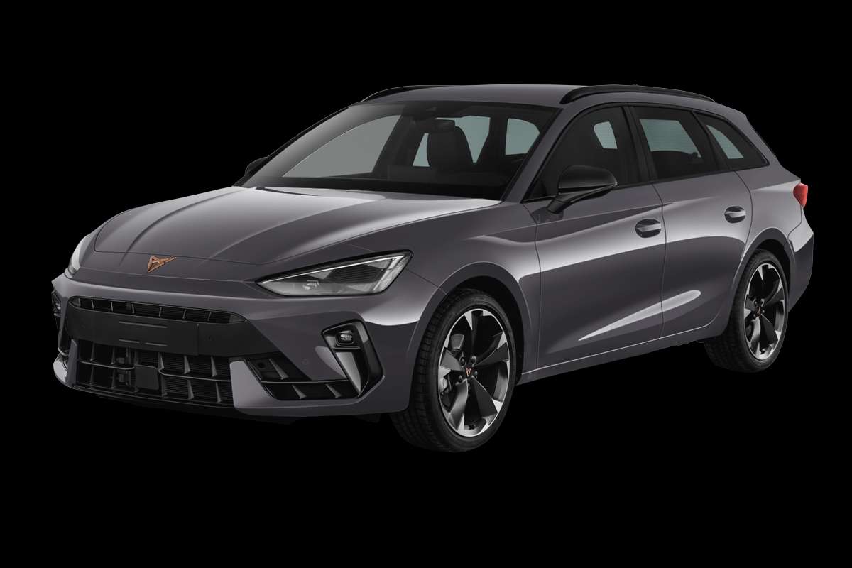 Schräge Frontansicht eines CUPRA Leon, freigestellt