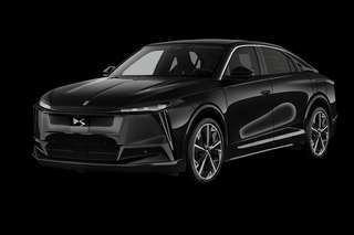 Schräge Frontansicht auf einen DS Automobiles Nº 8 ÉTOILE, freigestellt