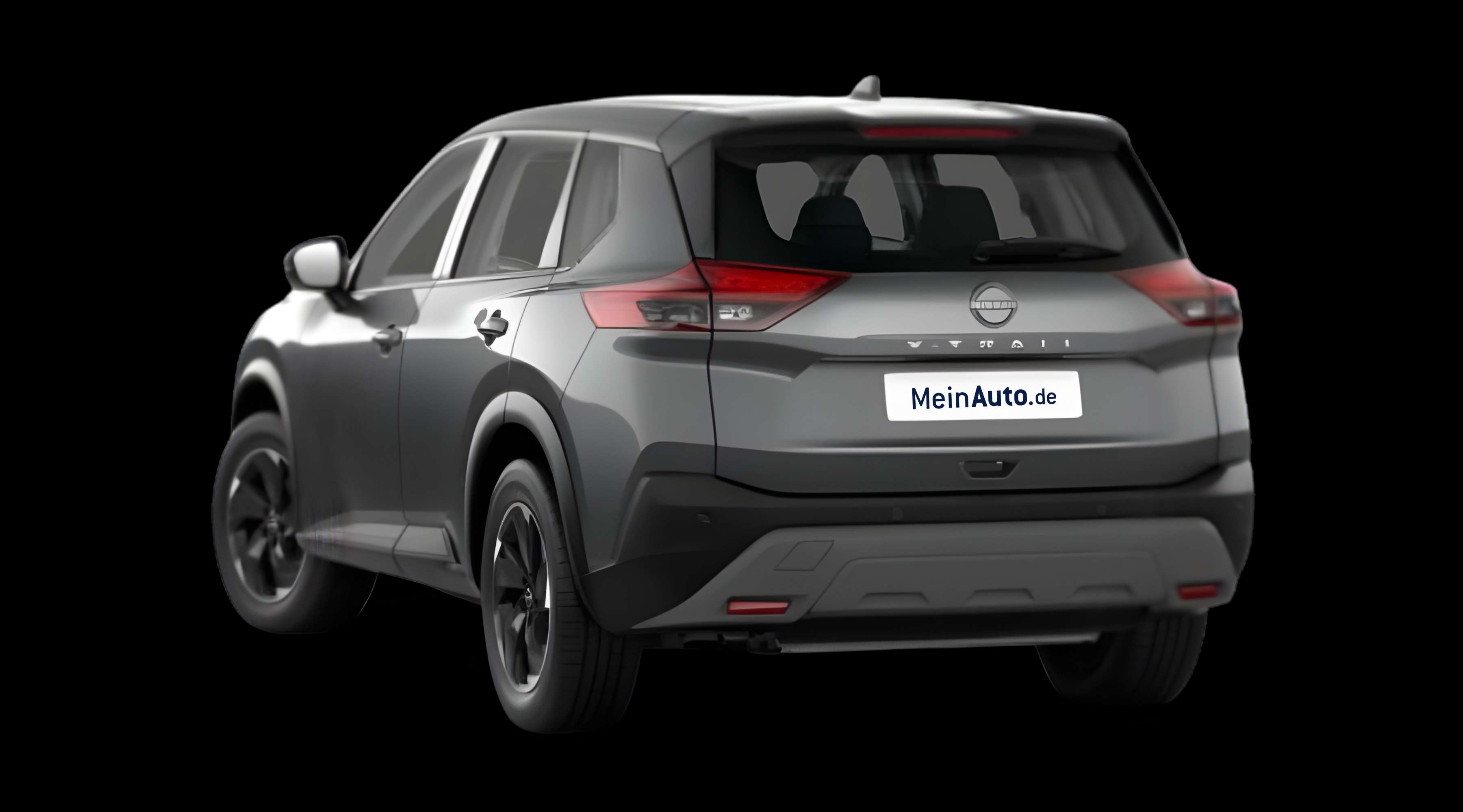 Schräge Heckansicht eines Nissan X-TRAIL, freigestellt