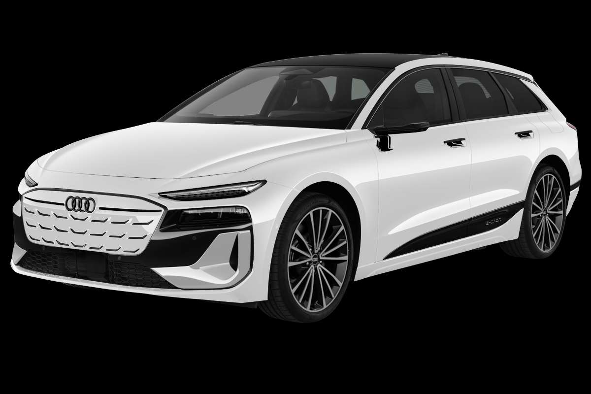 Schräge Frontansicht eines Audi S6 e-tron, freigestellt