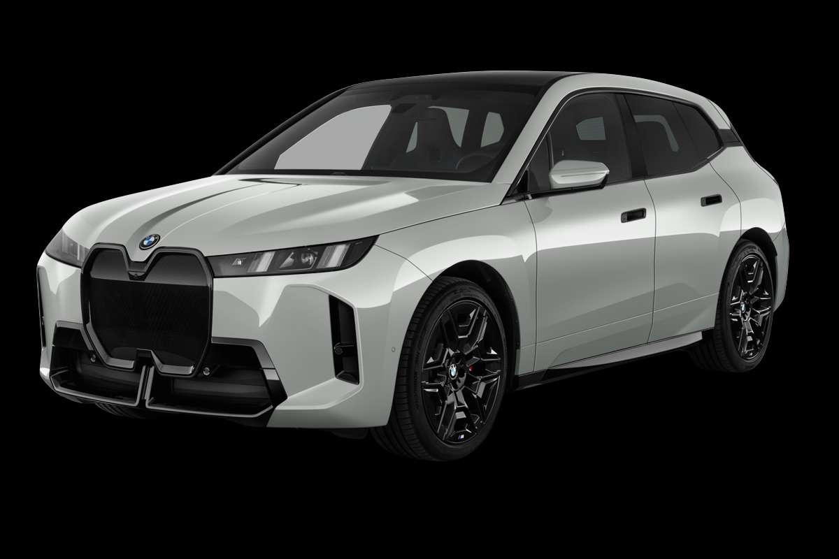 Schräge Frontansicht eines BMW iX, freigestellt