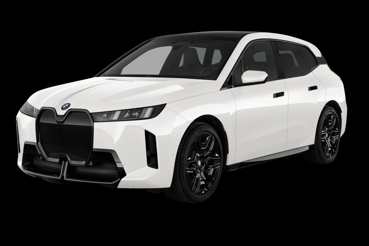 Schräge Frontansicht eines BMW iX, freigestellt