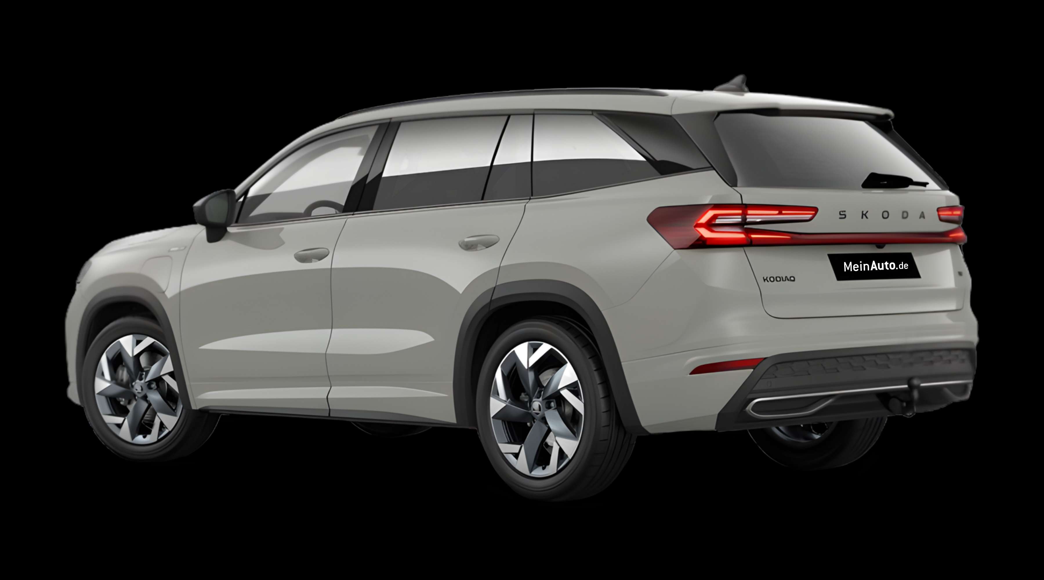 Schräge Heckansicht eines Skoda Kodiaq, freigestellt