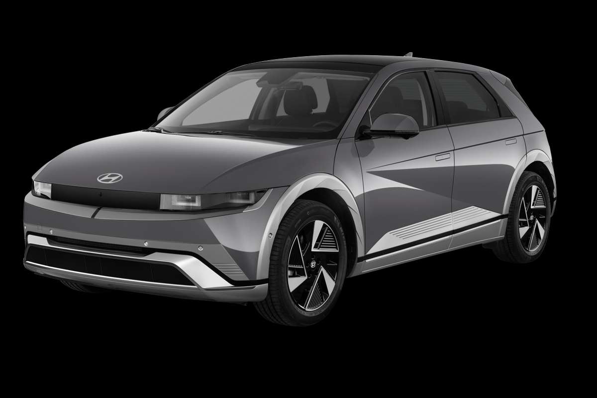 Schräge Frontansicht eines Hyundai IONIQ 5, freigestellt