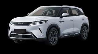 Schräge Frontansicht auf einen BYD Atto 2 Comfort, freigestellt