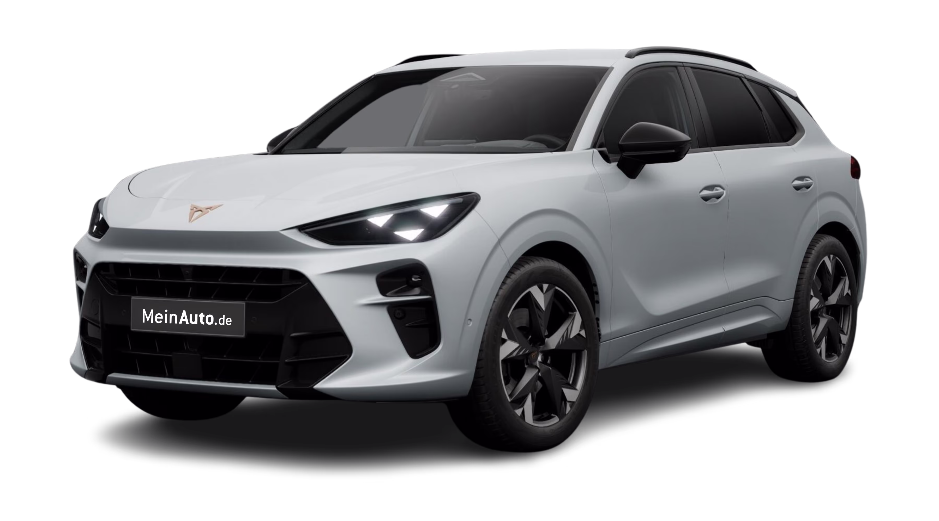 Schräge Frontansicht eines CUPRA Terramar, freigestellt