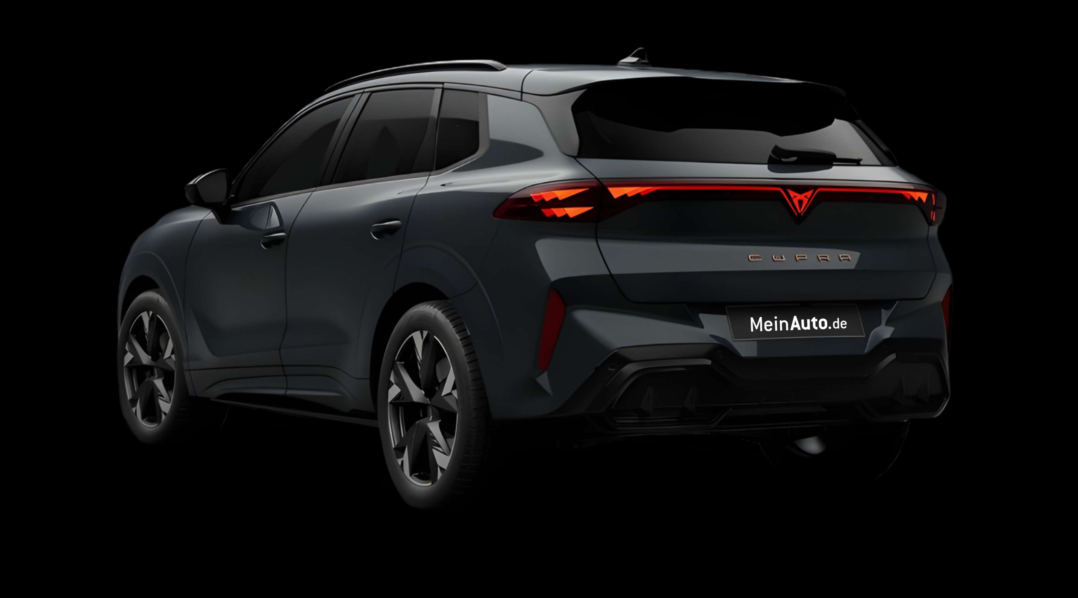 Schräge Heckansicht eines CUPRA Terramar, freigestellt
