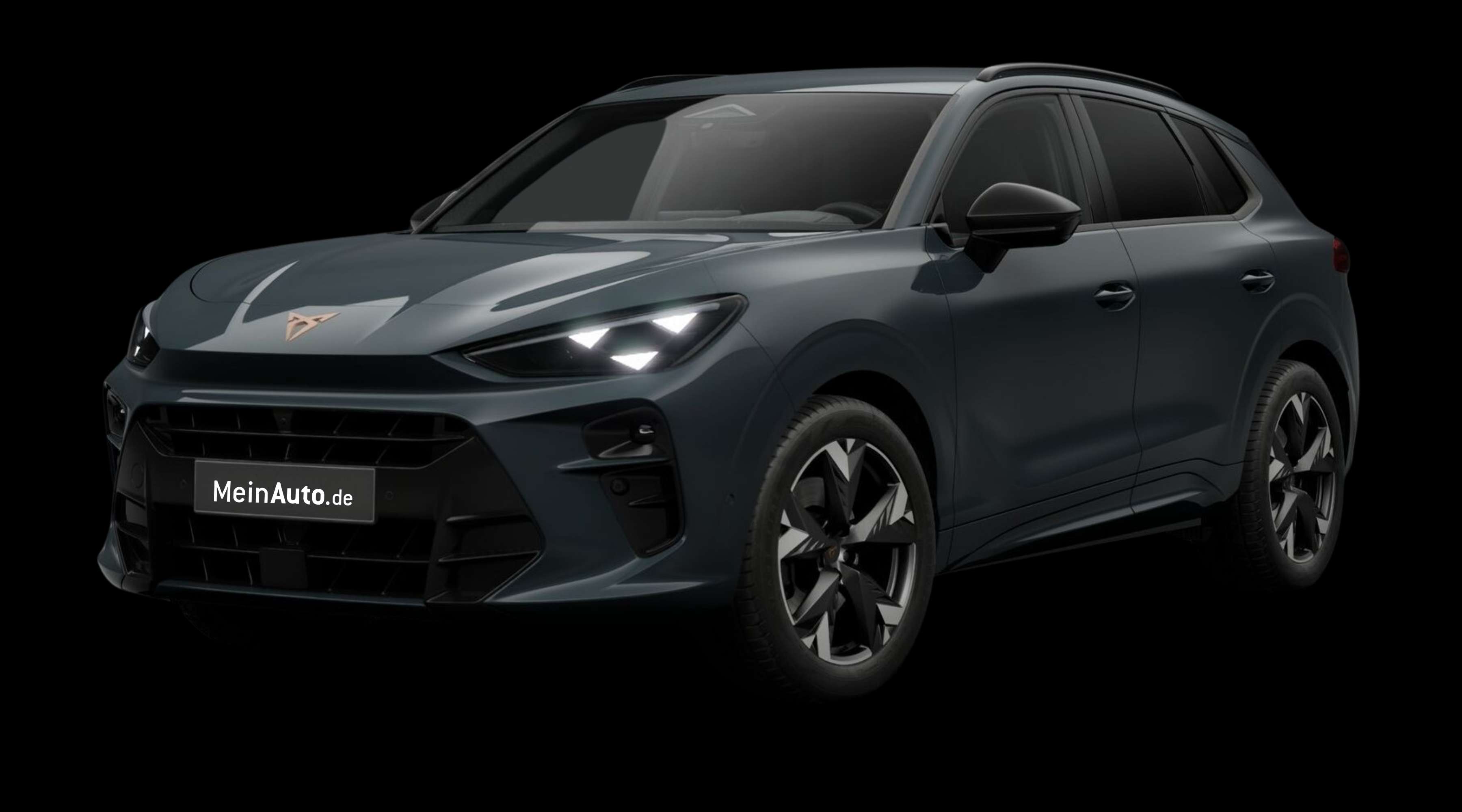 Schräge Frontansicht eines CUPRA Terramar, freigestellt