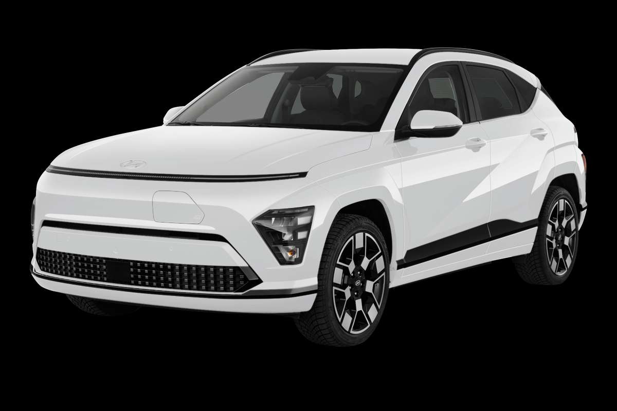 Schräge Frontansicht eines Hyundai Kona Elektro, freigestellt