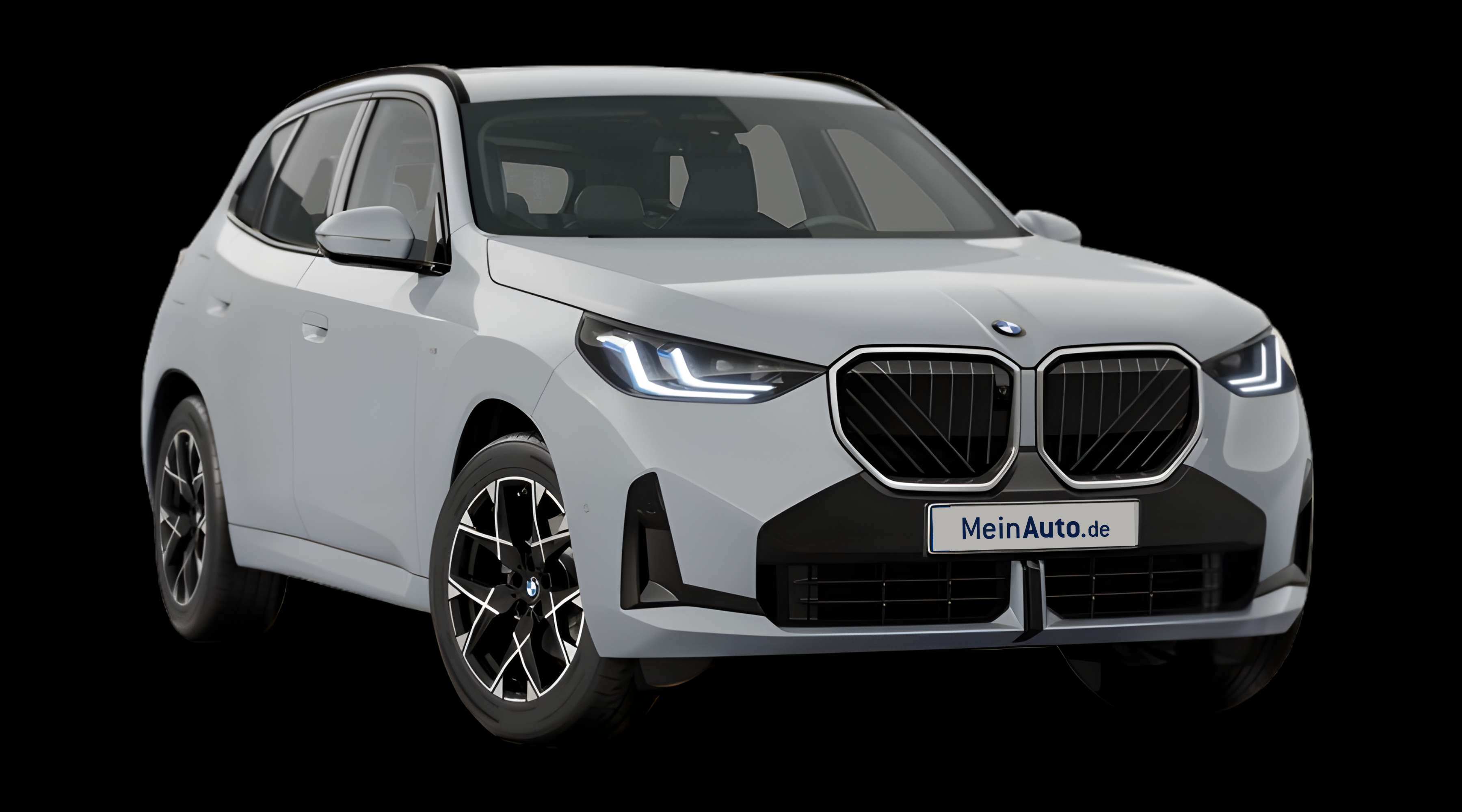 Schräge Frontansicht eines BMW X3, freigestellt