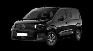 Schräge Frontansicht auf einen Citroën Berlingo PLUS, freigestellt