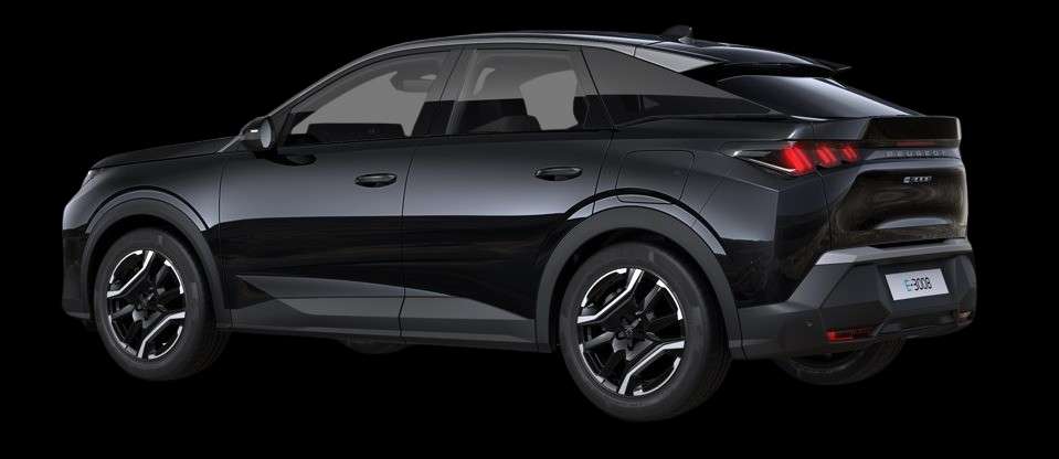 Schräge Heckansicht eines Peugeot 3008, freigestellt