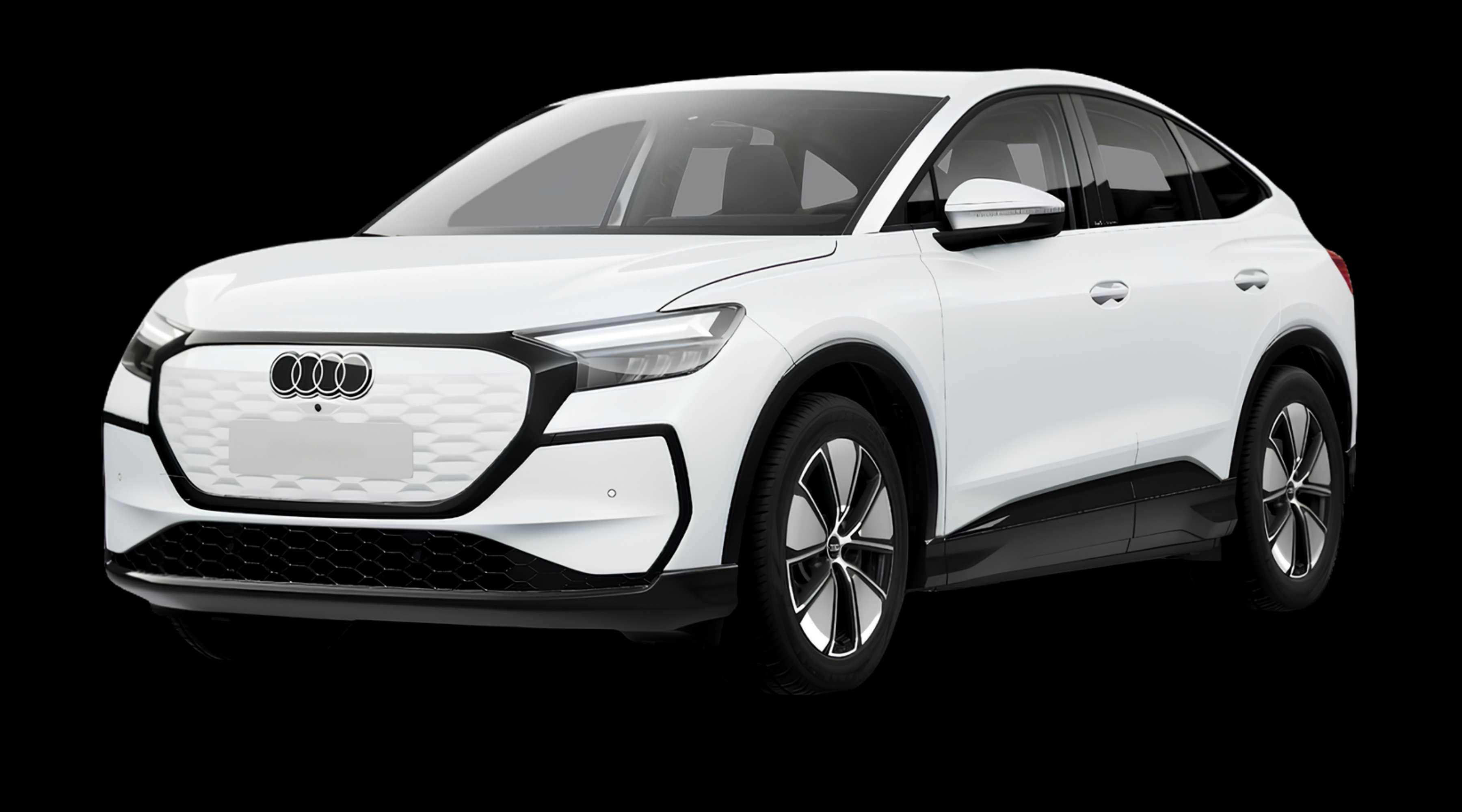 Schräge Frontansicht eines Audi Q4 Sportback e-tron, freigestellt