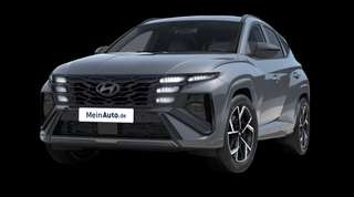 Schräge Frontansicht auf einen Hyundai Tucson N Line, freigestellt