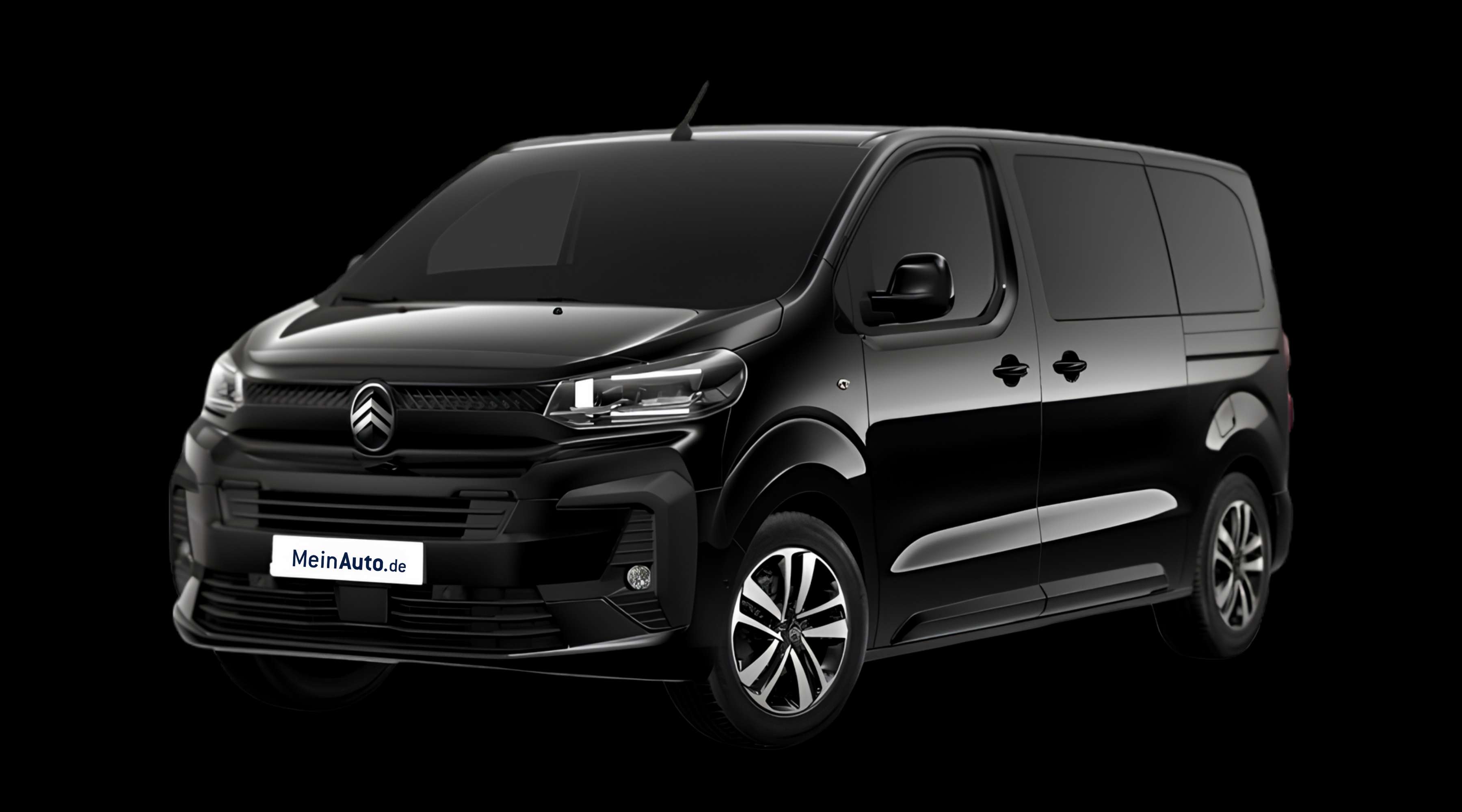 Schräge Frontansicht eines Citroën SpaceTourer, freigestellt