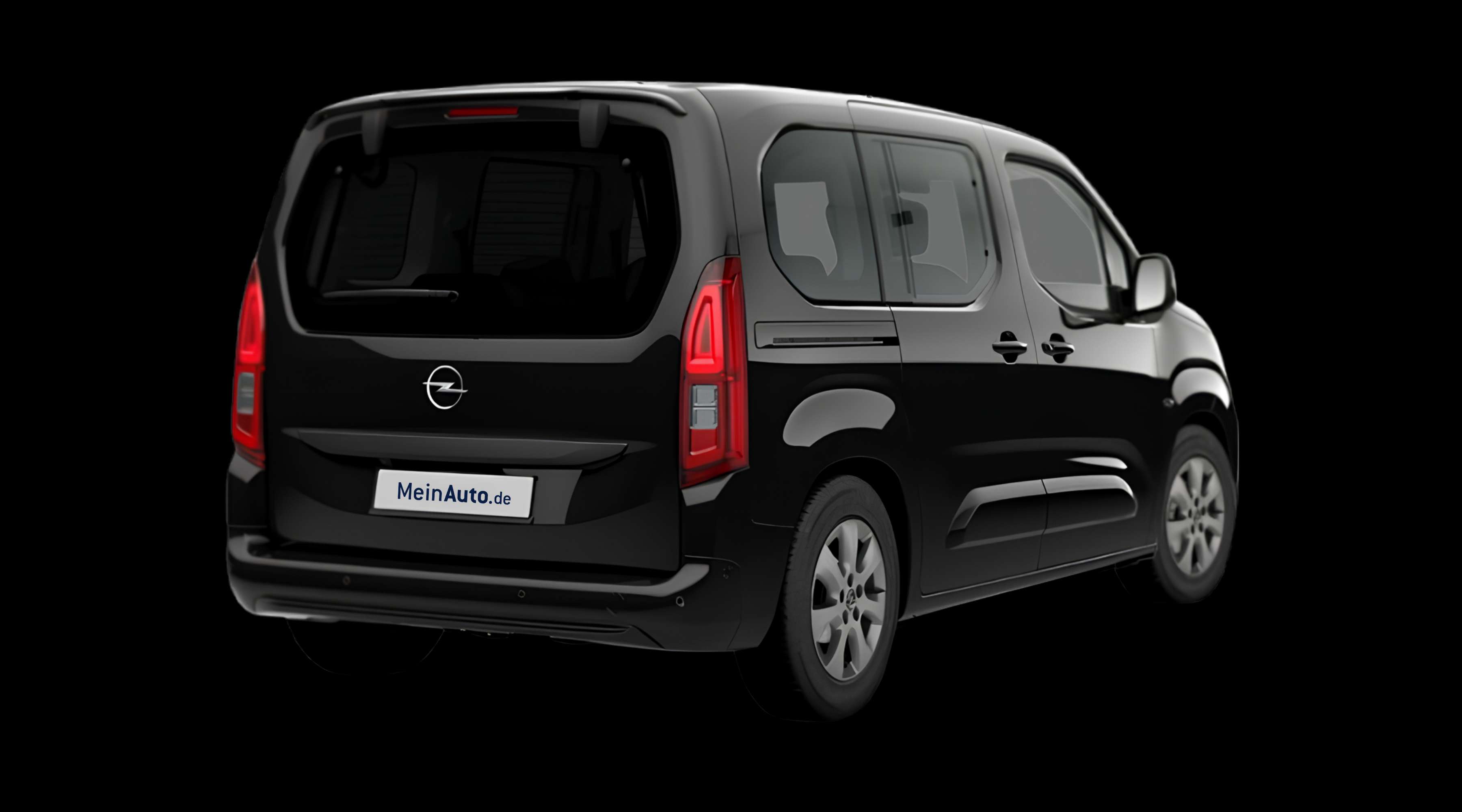 Schräge Heckansicht eines Opel Combo, freigestellt