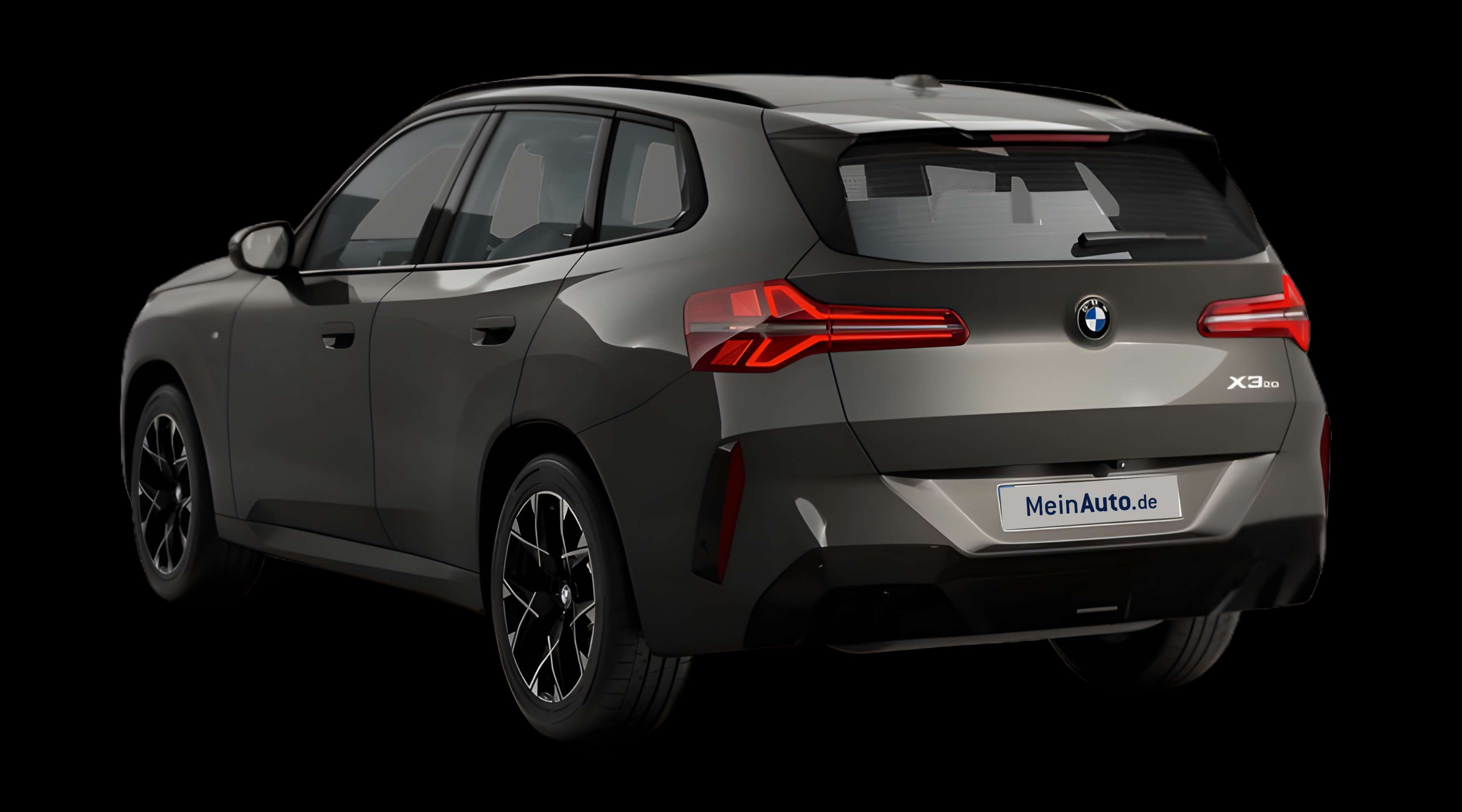Schräge Heckansicht eines BMW X3, freigestellt