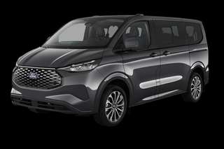 Schräge Frontansicht auf einen Ford Tourneo Custom Titanium, freigestellt