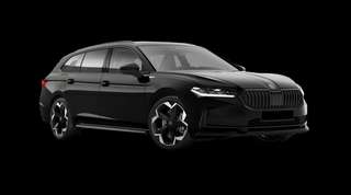 Schräge Frontansicht auf einen Skoda Superb Sportline, freigestellt