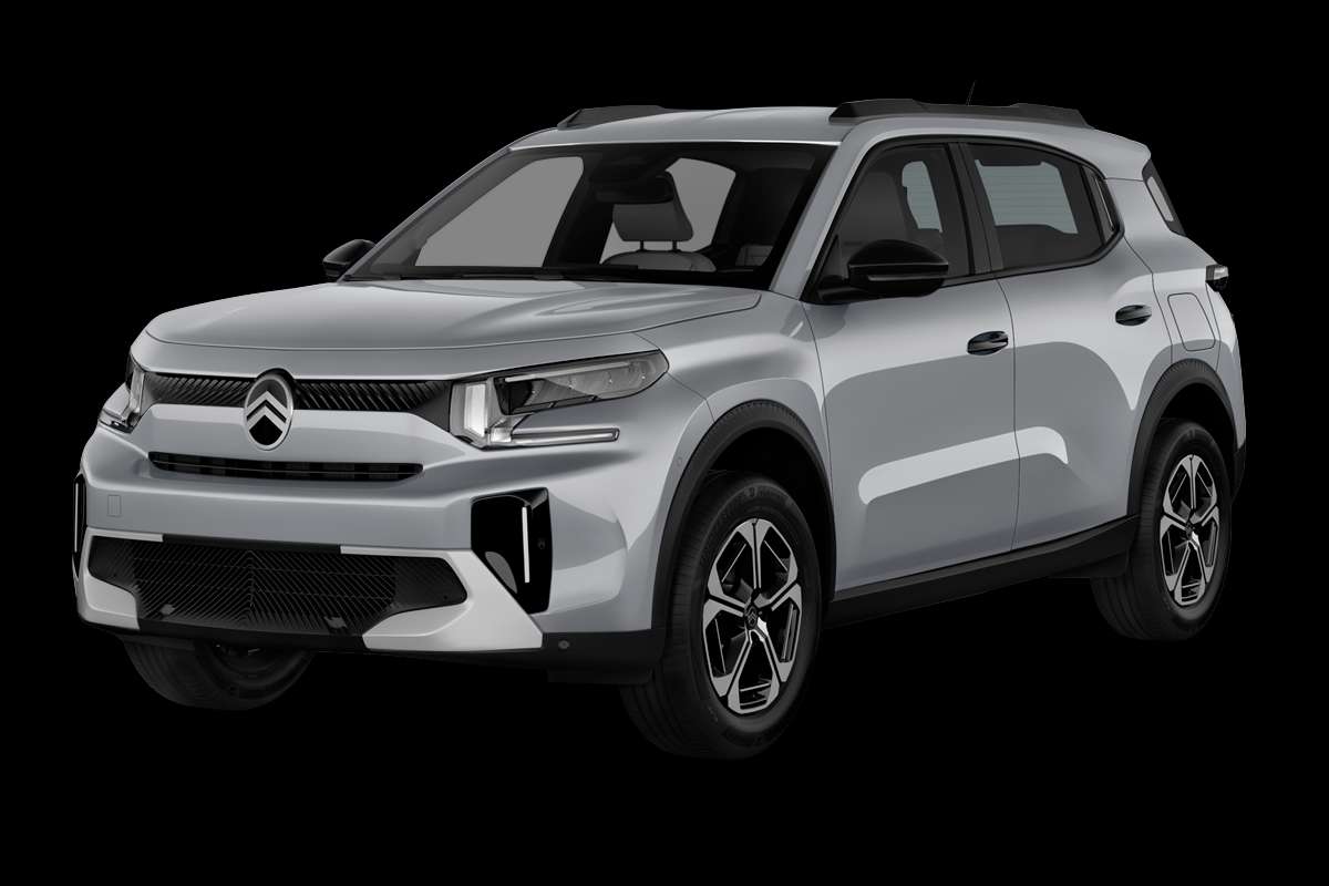 Schräge Frontansicht eines Citroën ë-C3 Aircross, freigestellt