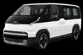 Schräge Frontansicht auf einen Kia PV5 Passenger Elite, freigestellt