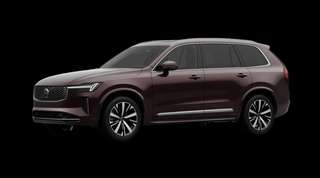 Schräge Frontansicht auf einen Volvo XC90 Ultra Bright, freigestellt