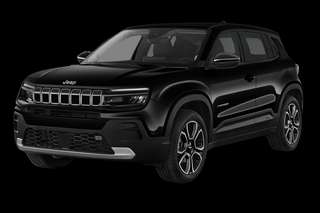 Schräge Frontansicht auf einen Jeep Avenger Altitude, freigestellt