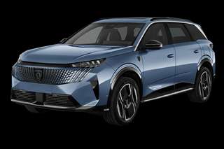 Schräge Frontansicht auf einen Peugeot e-5008 GT Exclusive, freigestellt