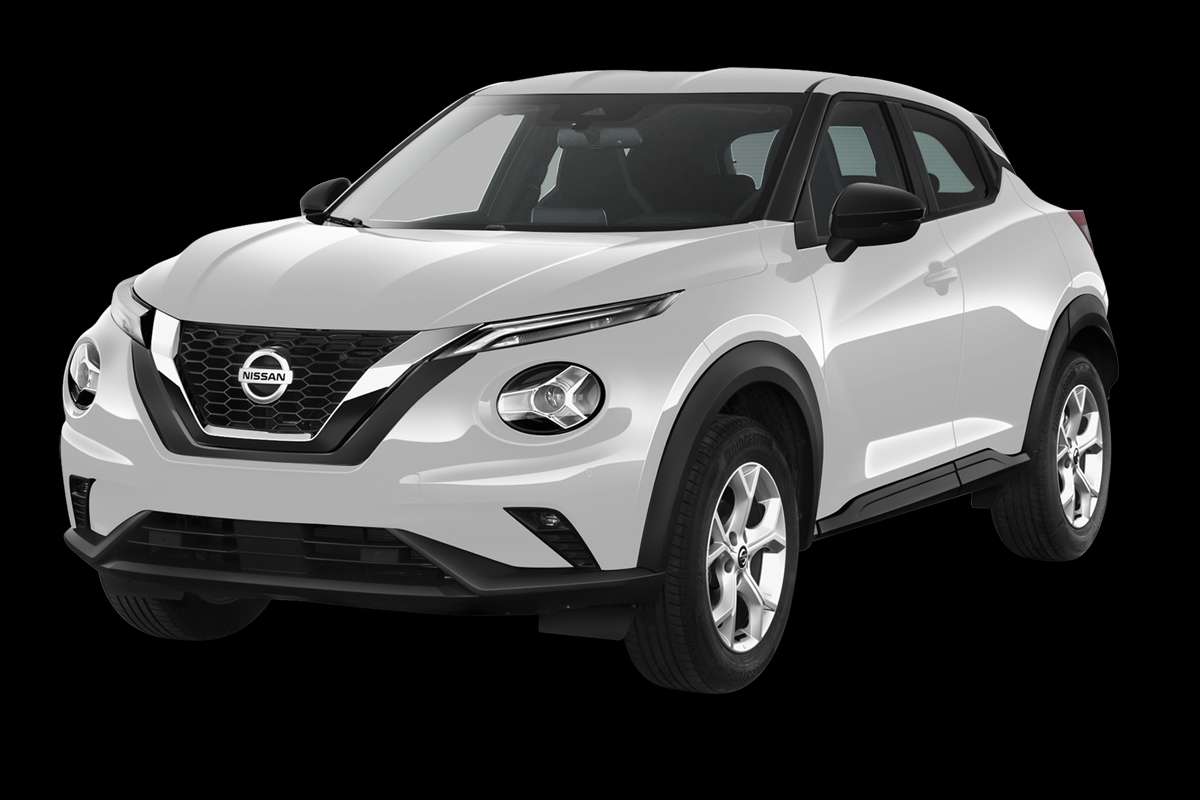 Schräge Frontansicht eines Nissan JUKE, freigestellt