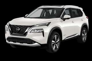 Schräge Frontansicht auf einen Nissan X-TRAIL TEKNA, freigestellt