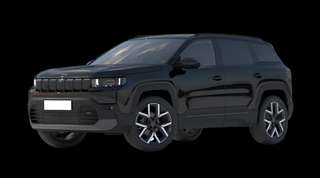 Schräge Frontansicht auf einen Jeep Compass Summit, freigestellt