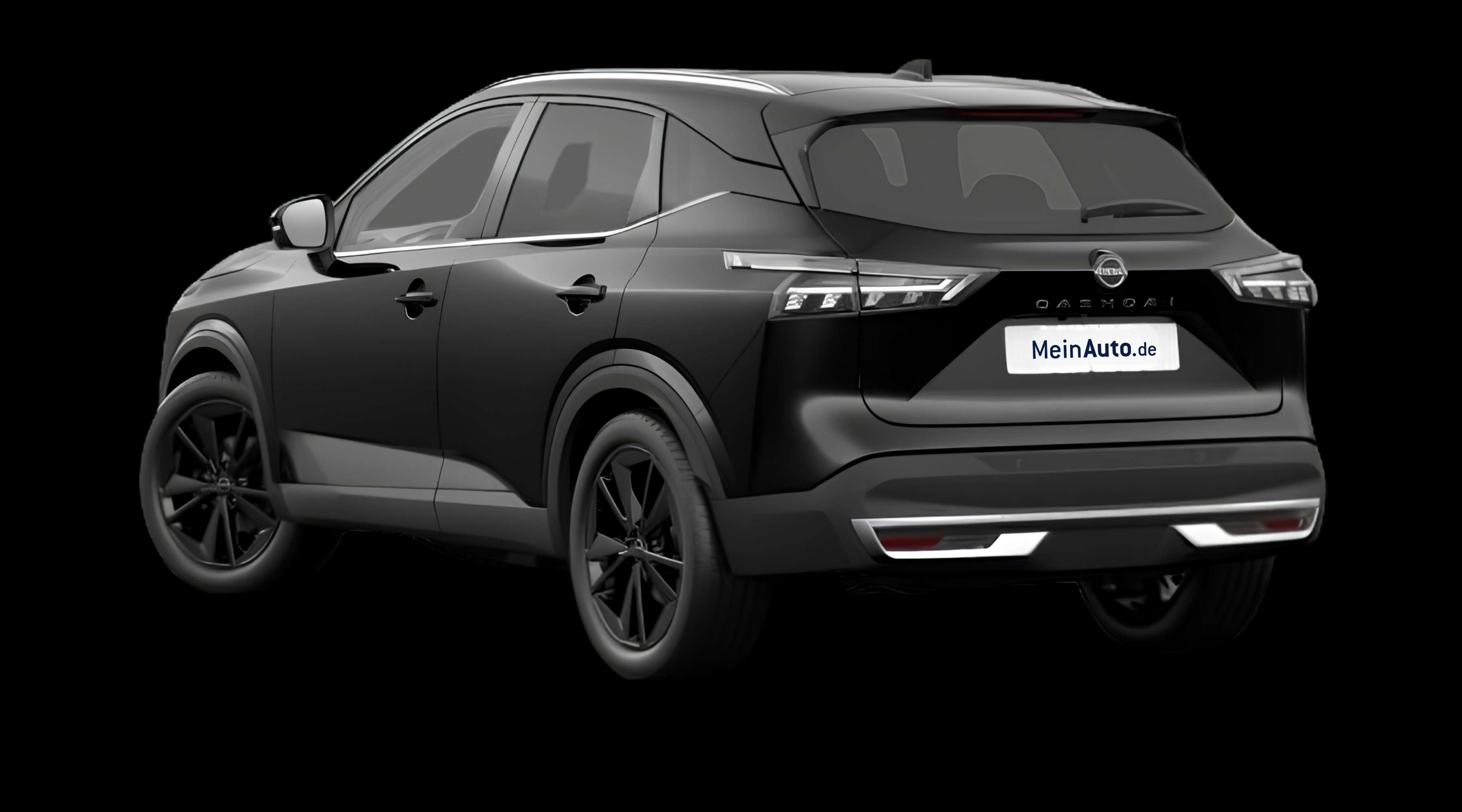 Schräge Heckansicht eines Nissan Qashqai, freigestellt