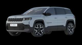 Schräge Frontansicht auf einen Jeep Compass Summit, freigestellt