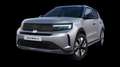 Schräge Frontansicht der Variante Kristall Silber Metallic 