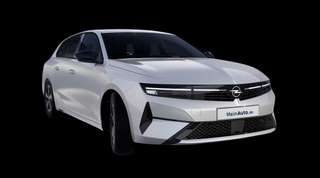 Schräge Frontansicht auf einen Opel Astra Edition, freigestellt