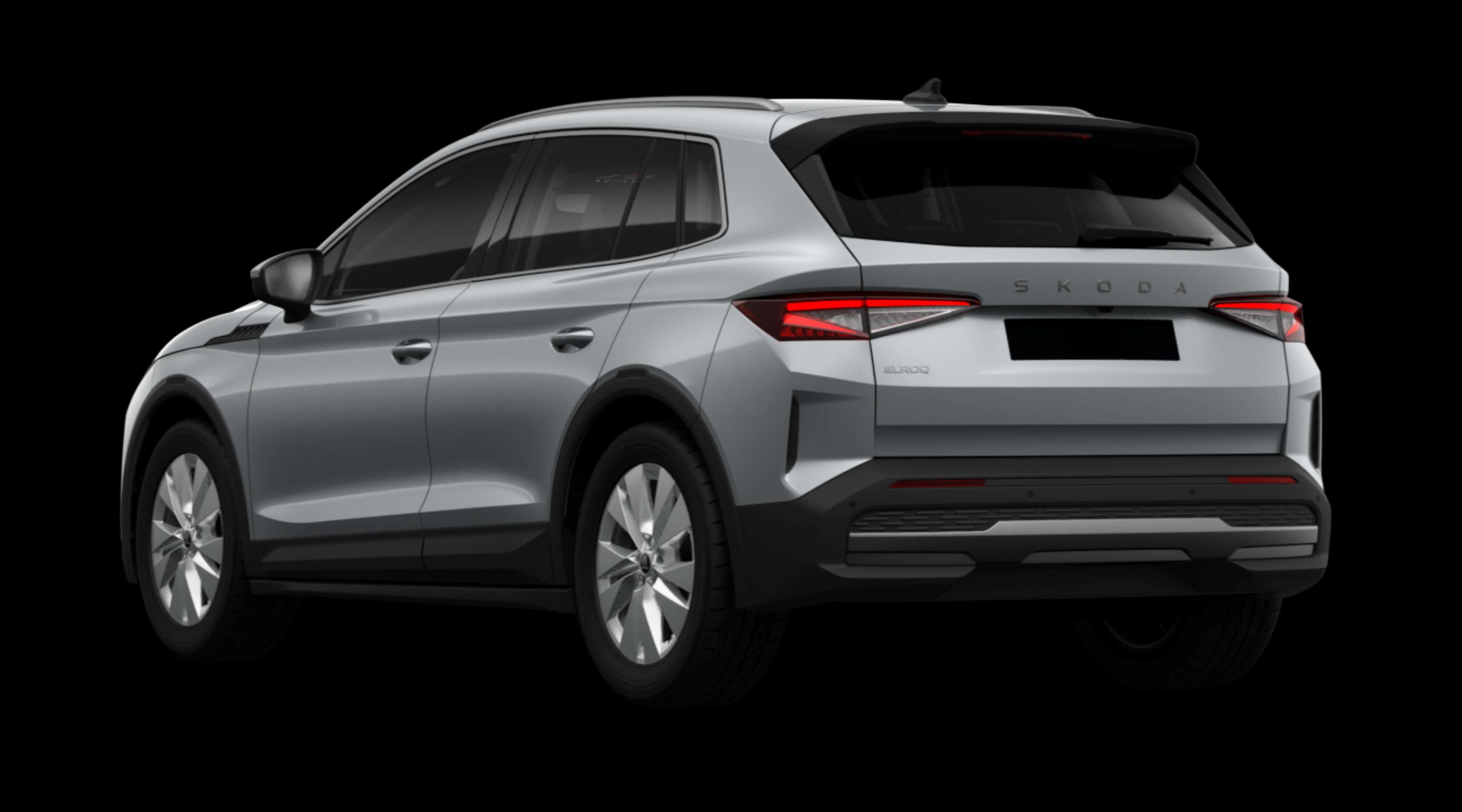 Schräge Heckansicht eines Skoda Elroq, freigestellt