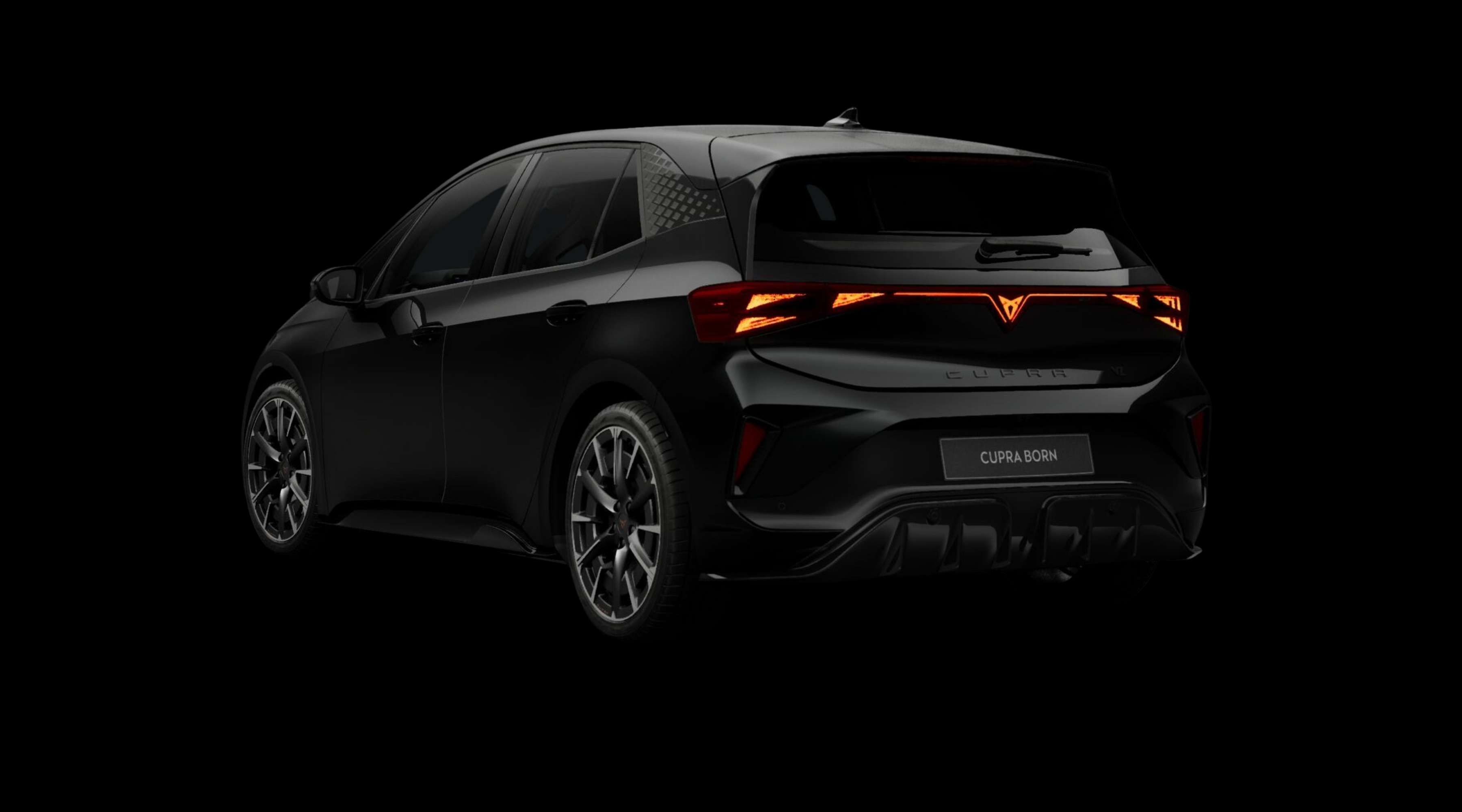 Schräge Heckansicht eines CUPRA Born, freigestellt