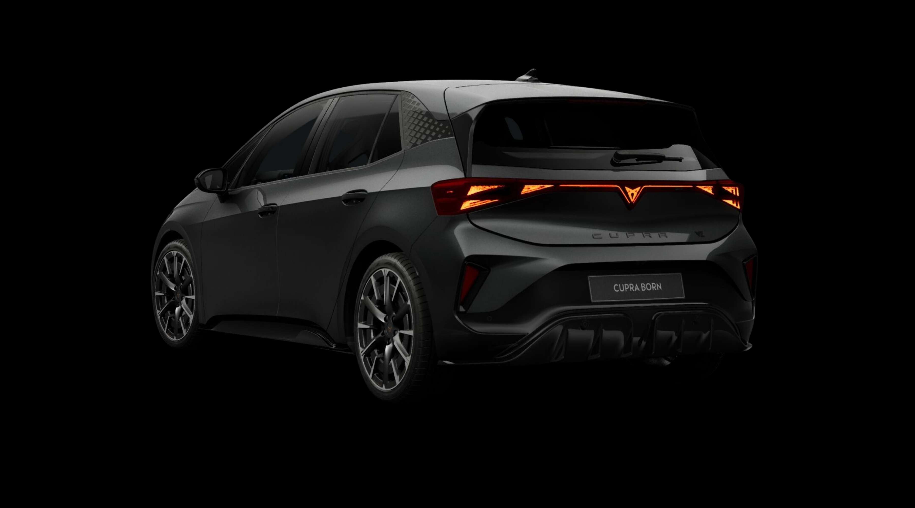 Schräge Heckansicht eines CUPRA Born, freigestellt