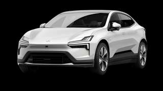 Schräge Frontansicht auf einen Polestar 4 coupé Business, freigestellt