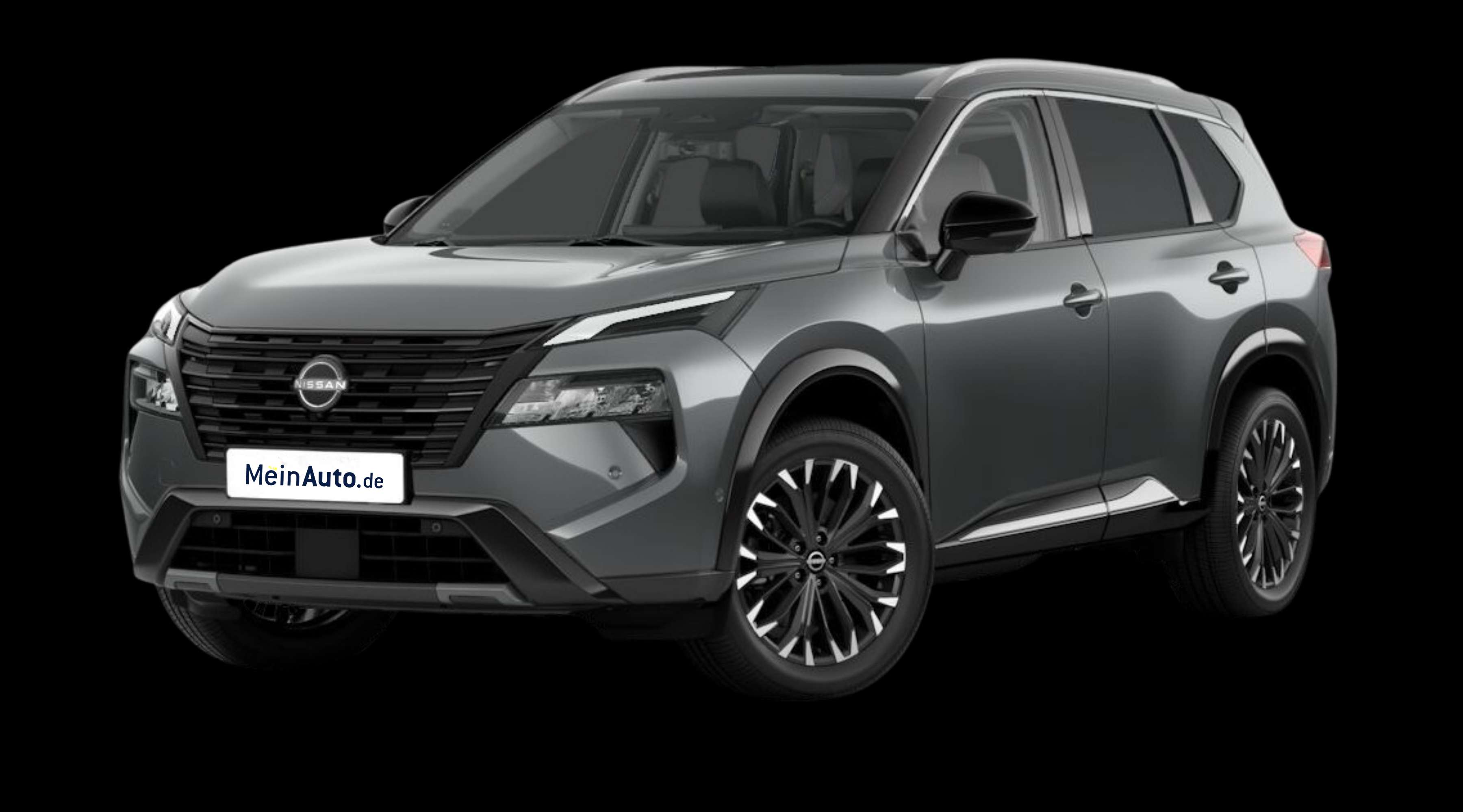 Schräge Frontansicht eines Nissan X-TRAIL, freigestellt