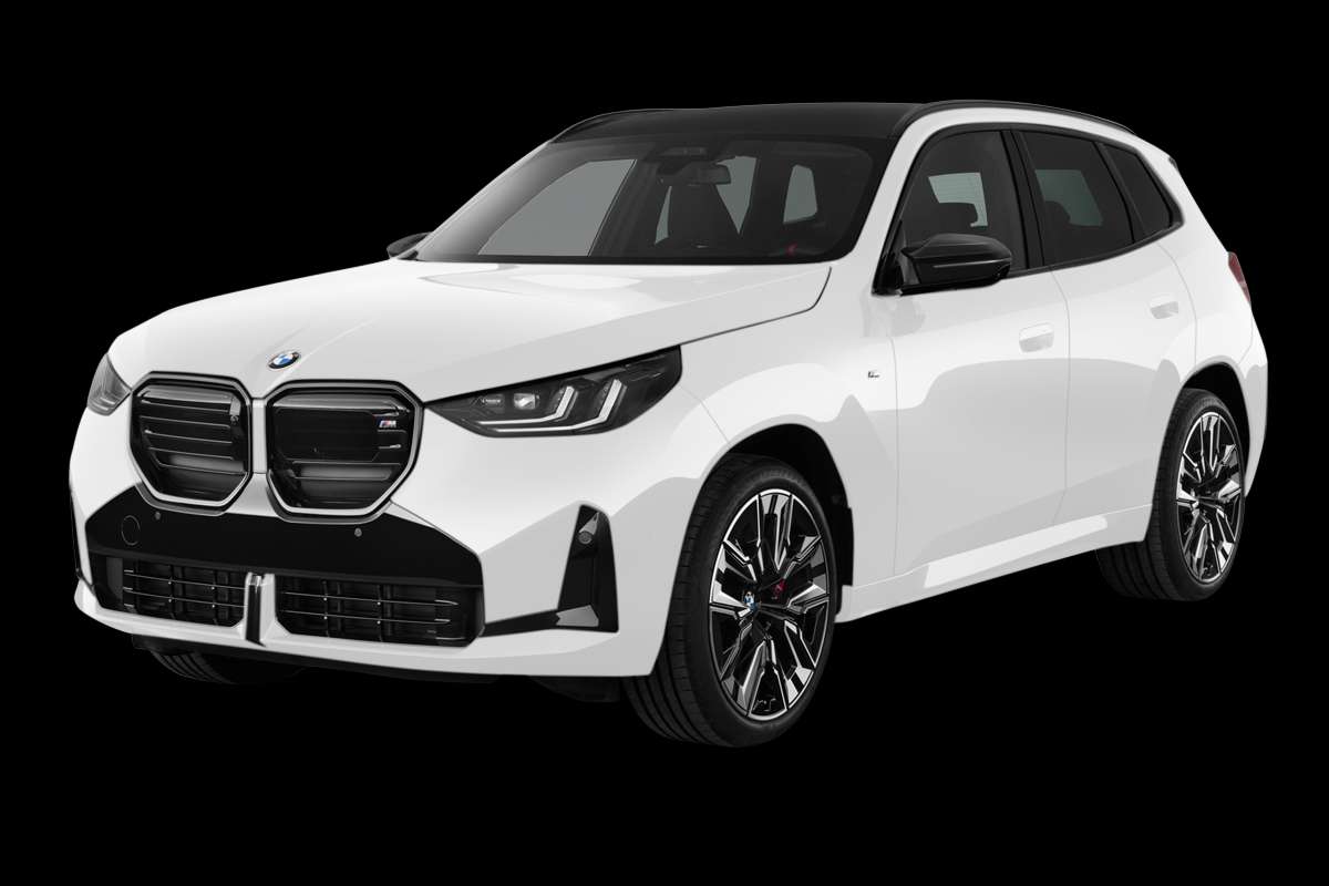 Schräge Frontansicht eines BMW X3, freigestellt