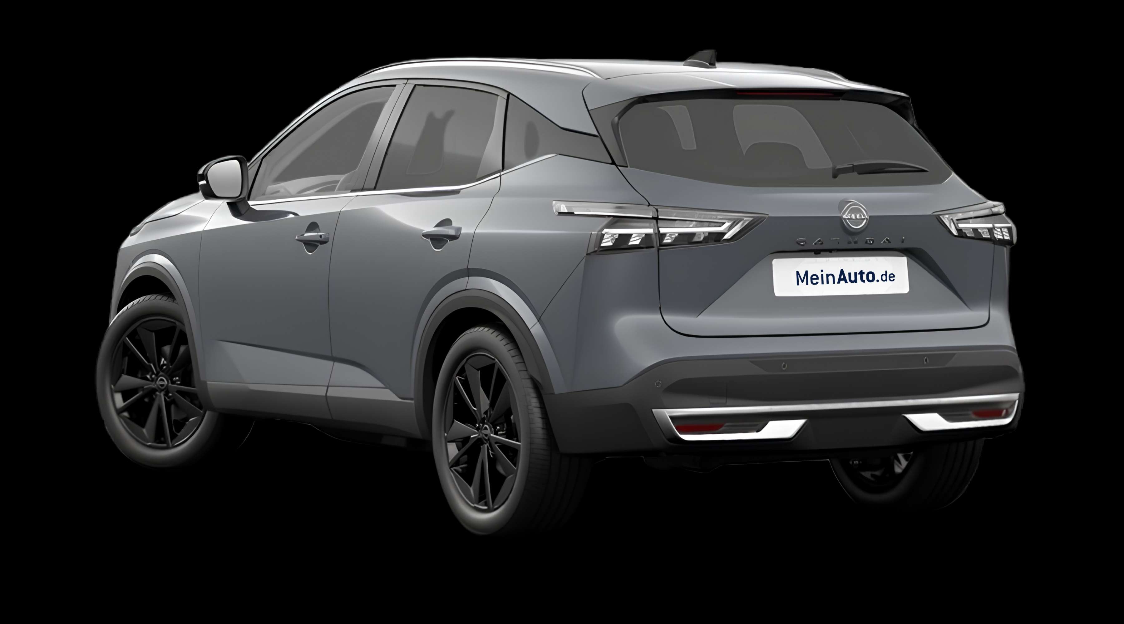 Schräge Heckansicht eines Nissan Qashqai, freigestellt