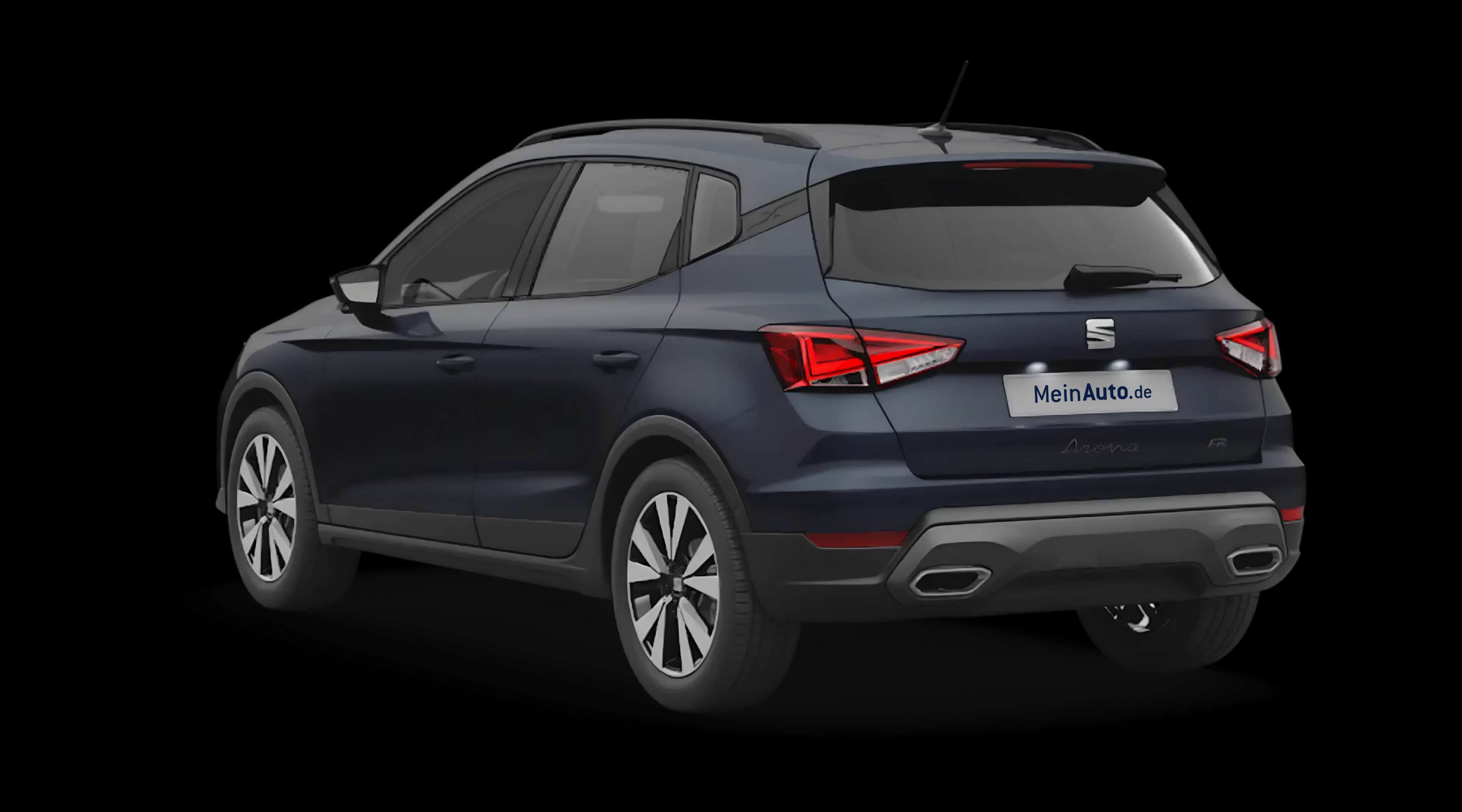 Schräge Heckansicht eines SEAT Arona, freigestellt